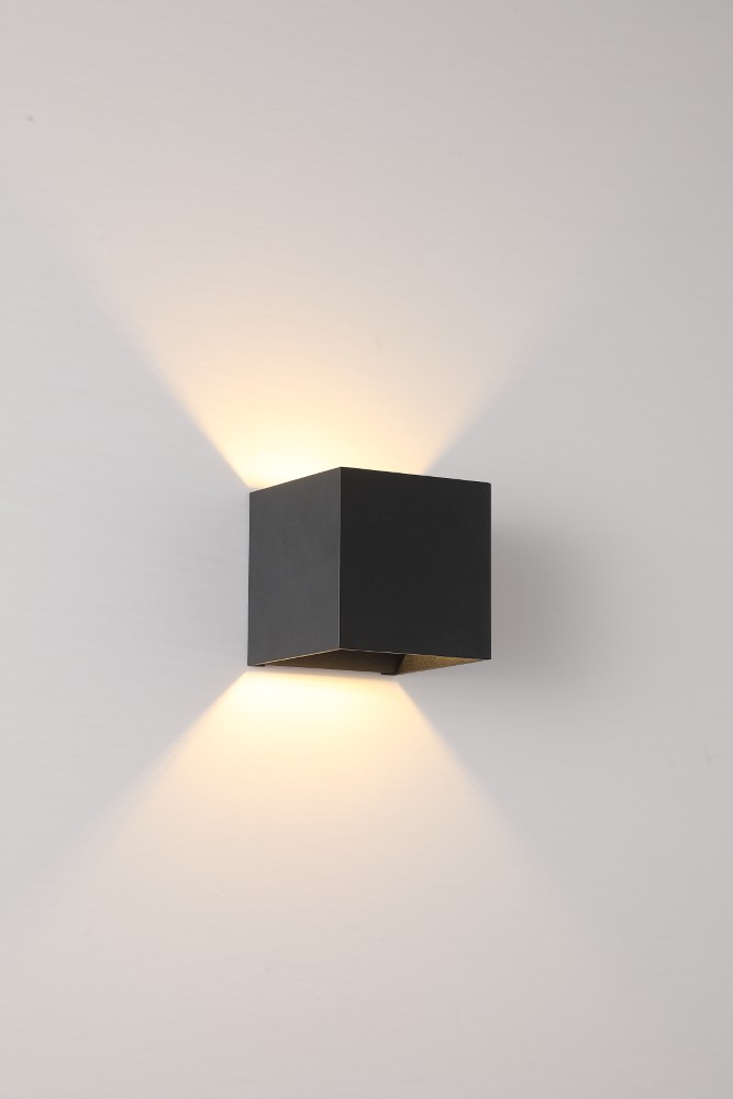 Spot monté en surface Newton Haut et Bas Noir