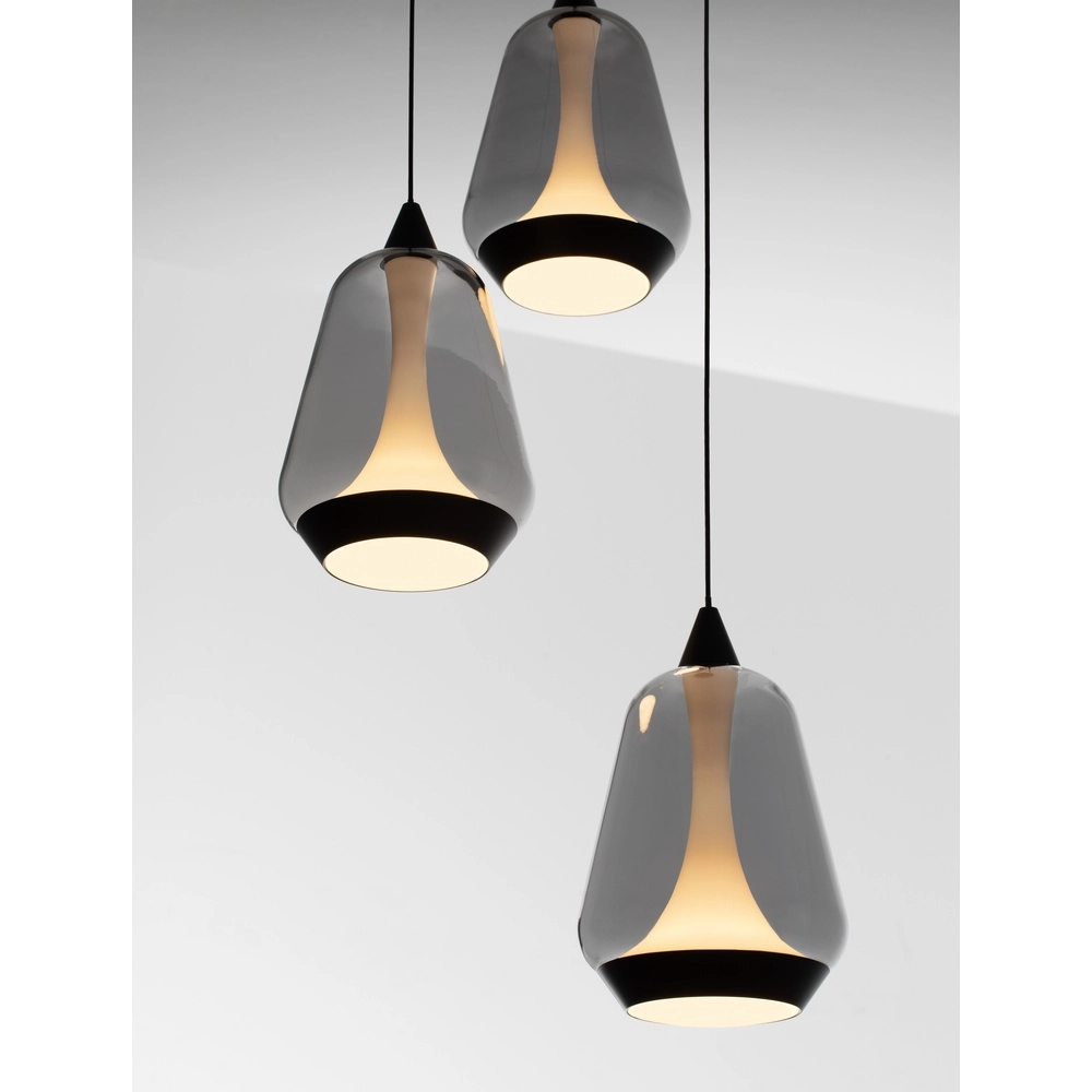Suspension design Alish Verre fumé à 3 lumières Suspension design Alish Verre fumé à 3 lumières