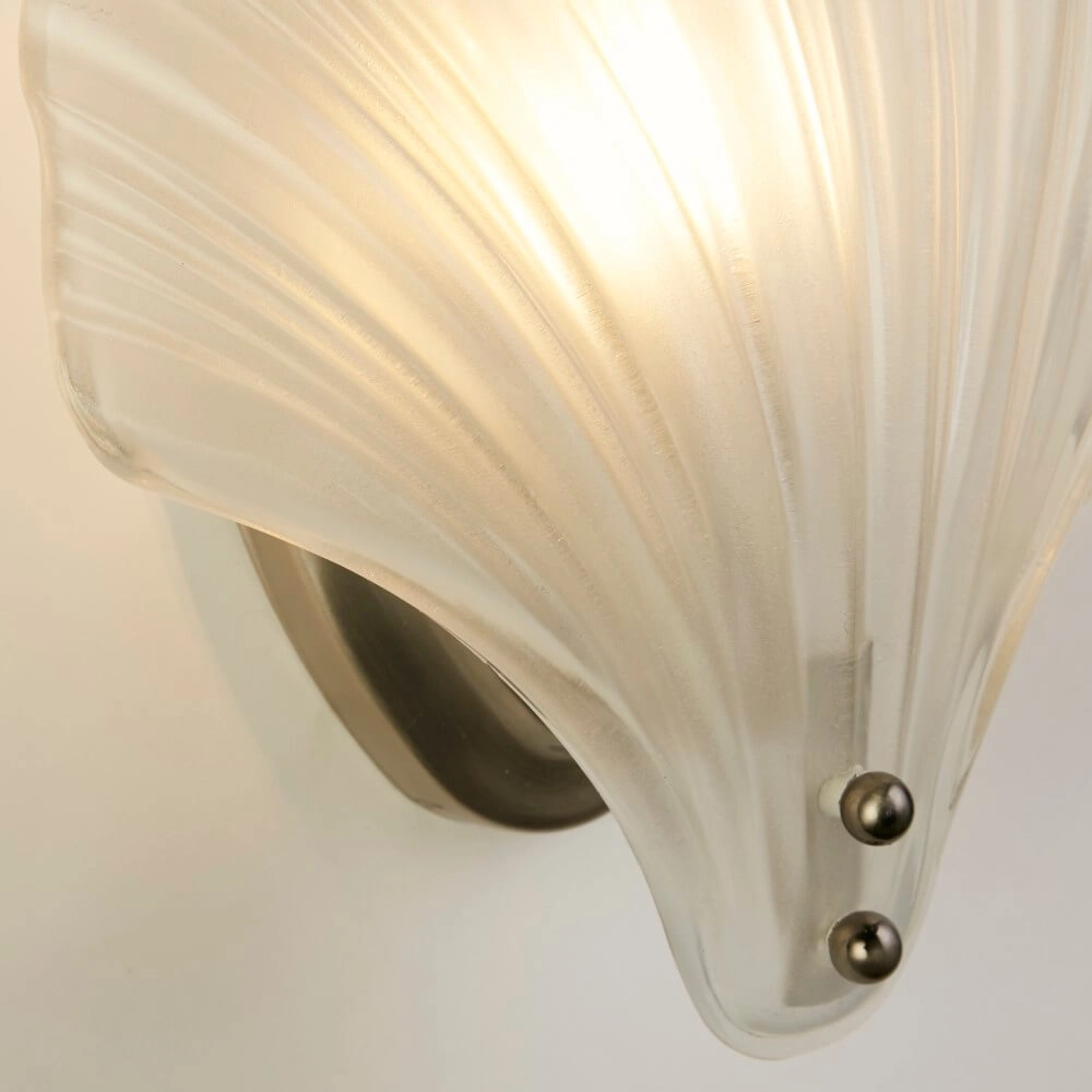 Applique murale Shell avec verre blanc Searchlight 5053423271125