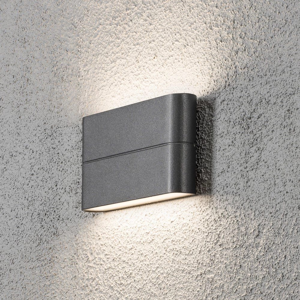 Spot mural LED Chieri sur piles KonstSmide 7318307973372