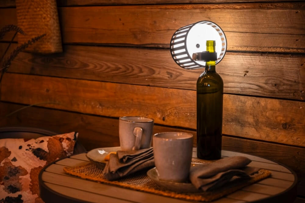 Lampe de table unique Bottle noir rechargeable KonstSmide 7318308377520