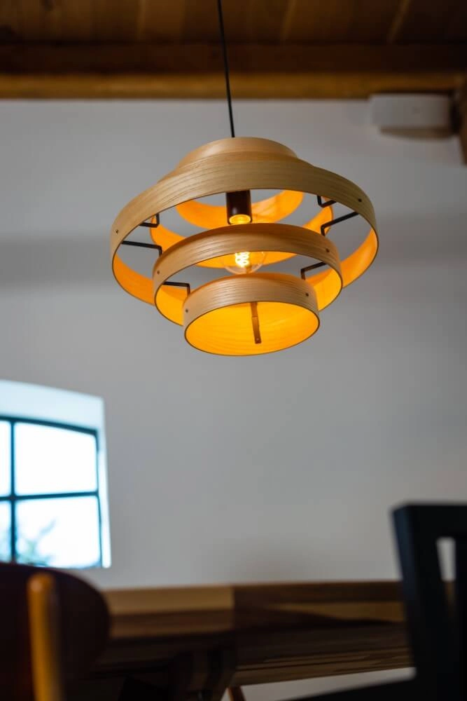 Lampe suspendue en bois Oaknut 5 anneaux ETH 8720195304494