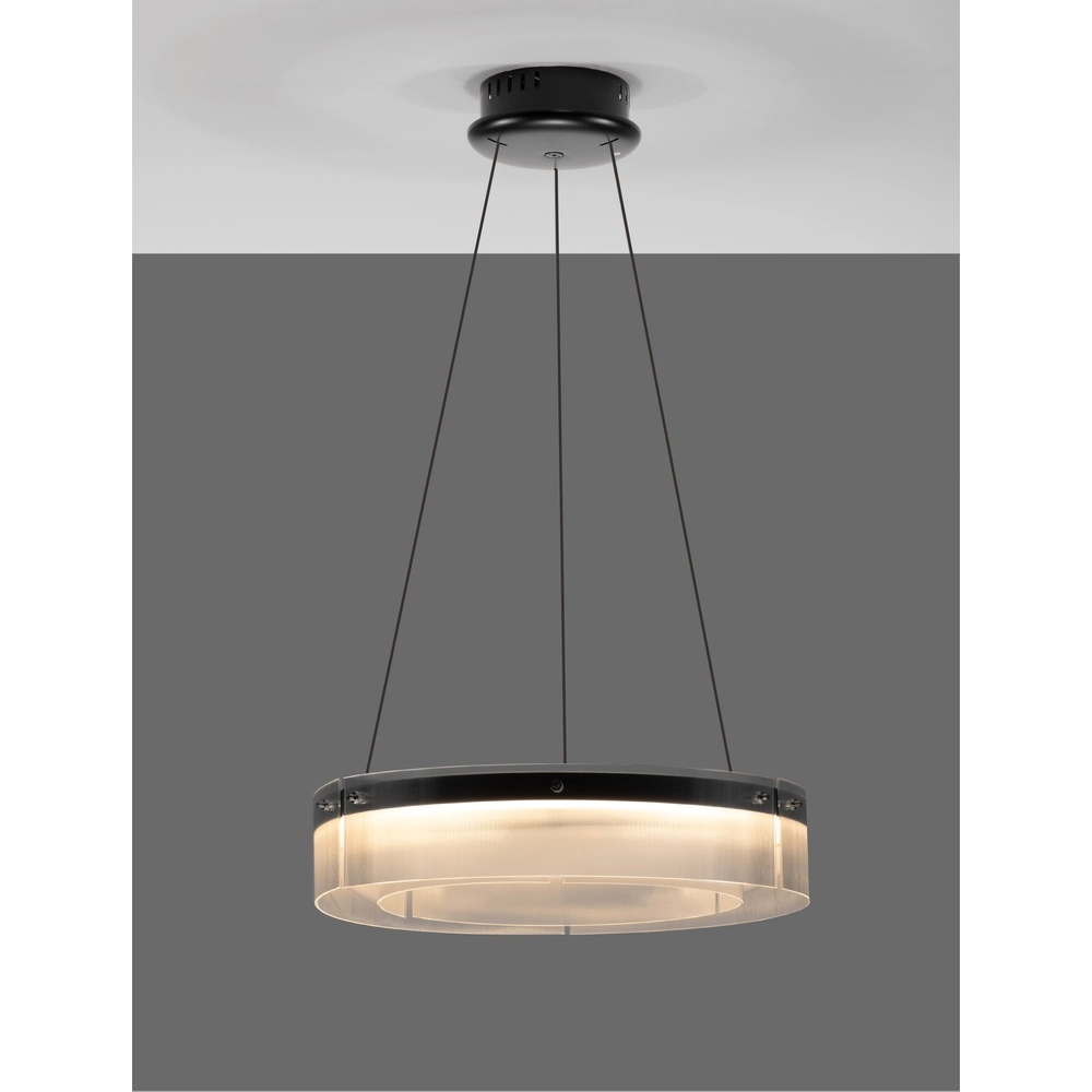 Suspension design Pauline noir avec verre Ø 55cm Suspension design Pauline noir avec verre Ø 55cm