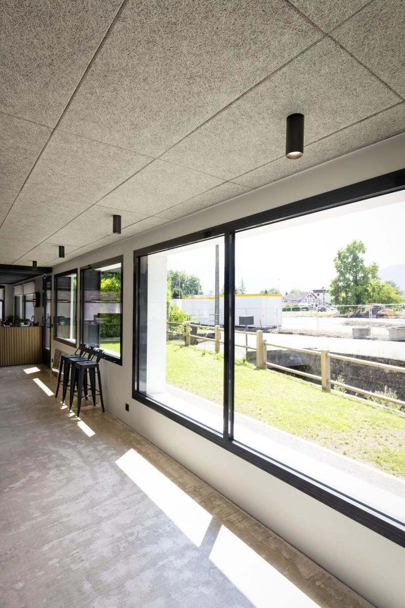 Spot en saillie Numinos XL cylindre noir 3000K - 60 deg SLV 4024163260992