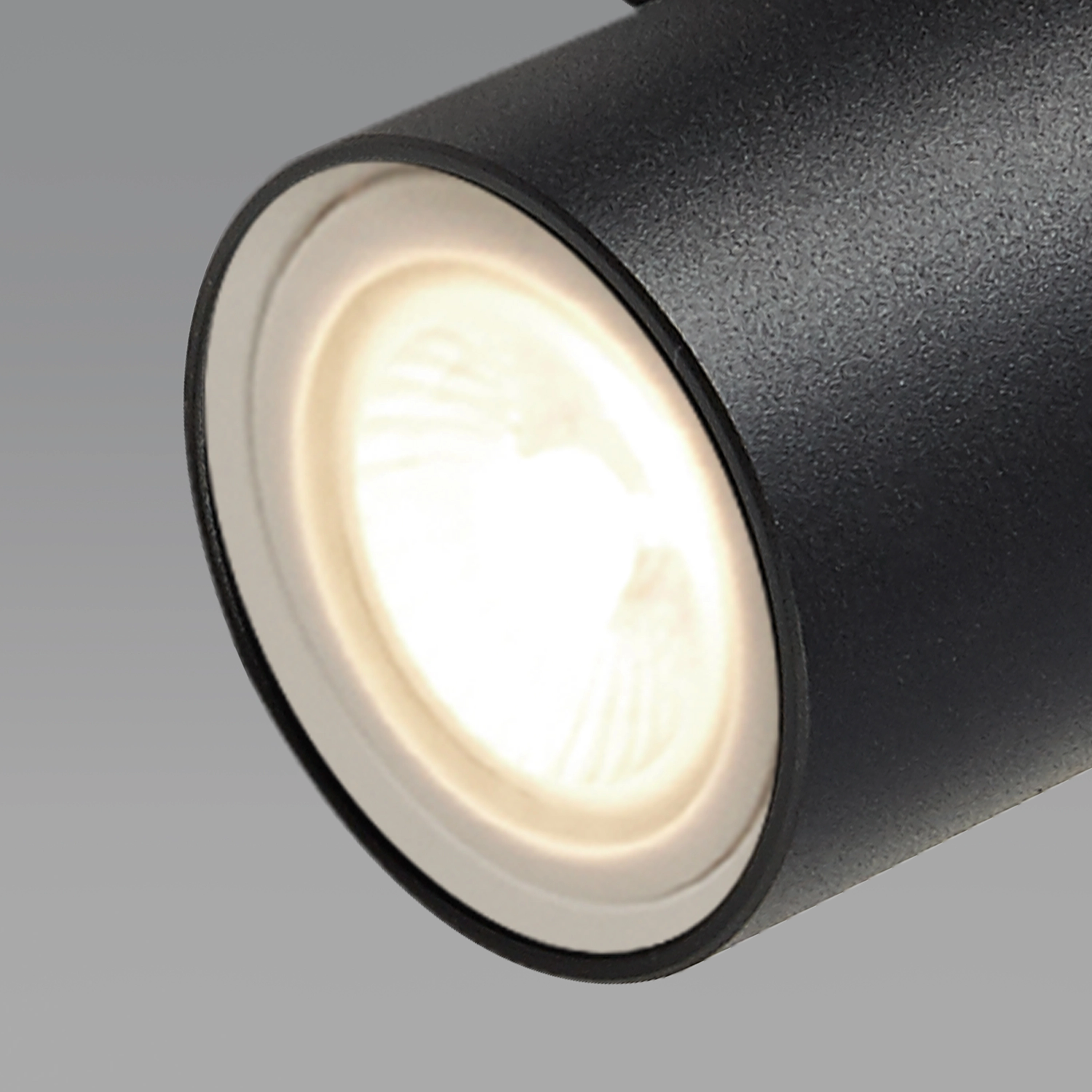 Projecteur encastré Moon Noir Lyora 5053423275550
