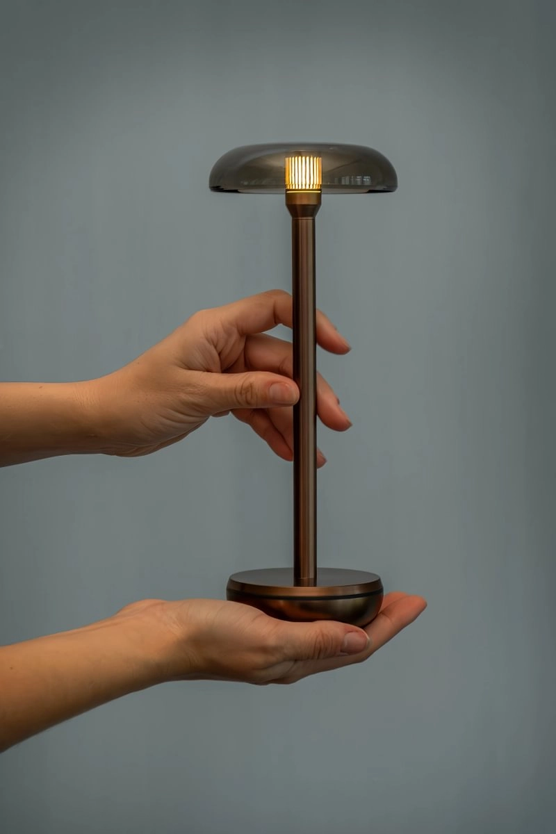 Air Bronze - Smoked Lampe de table rechargeable Humble 8721154302452