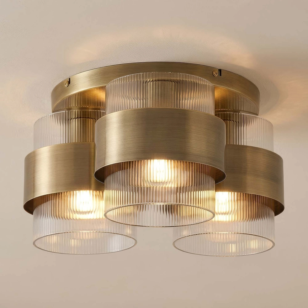 Lampe de plafond Royal Laiton ancien à trois lumières Searchlight 5,05342E+12