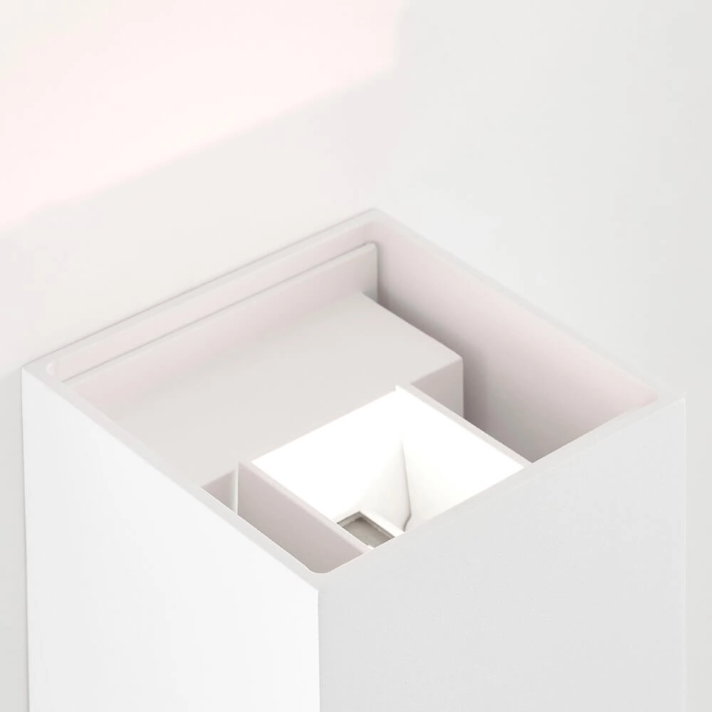 Applique Isak 10x10cm blanc Brilliant 4004353349270