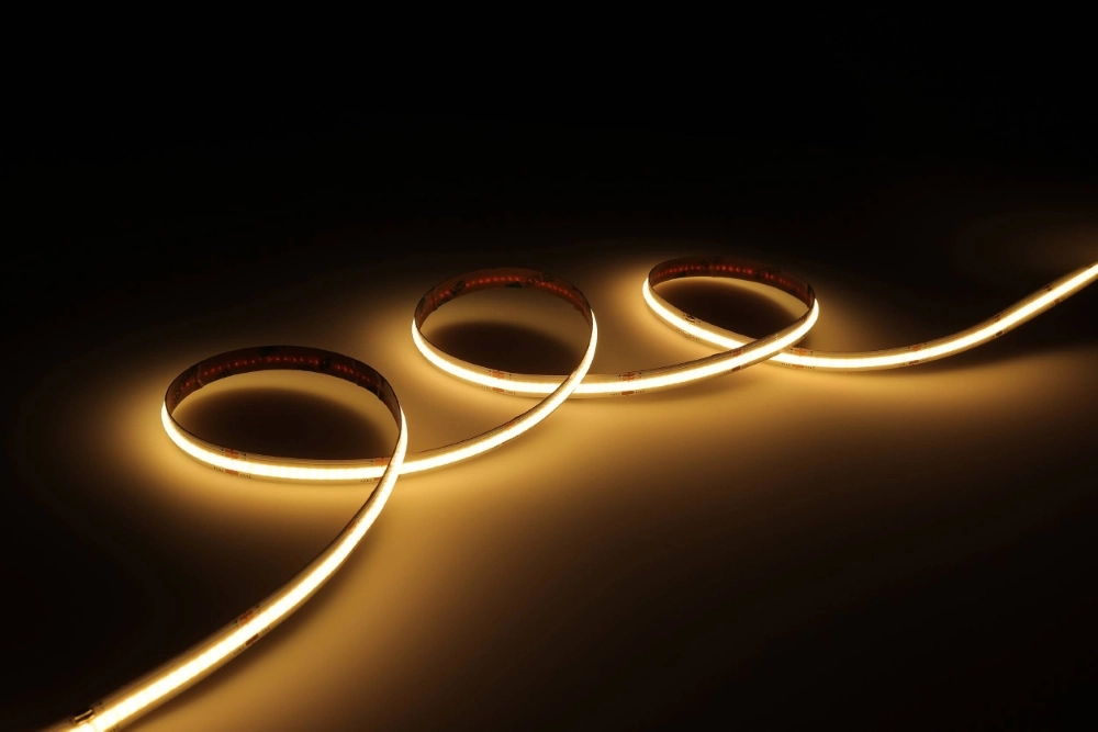 Bande LED Cob Stripe 5 mètres - Couleur de la lumière réglable Eglo 9008606244799