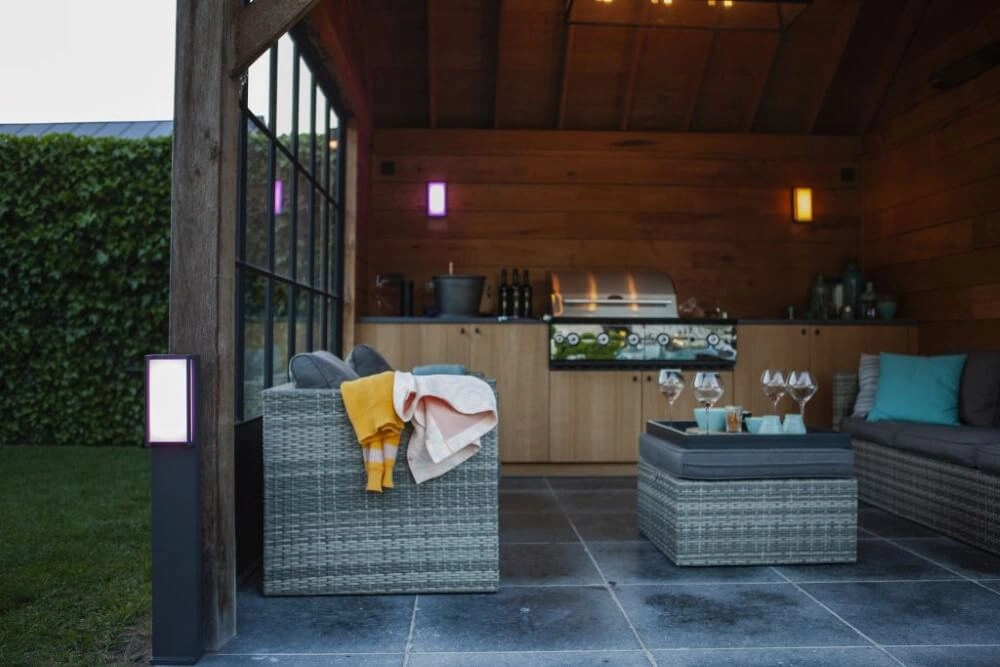 Éclairage de chemin design Qubo anthracite intelligent Lutec 6939412070254