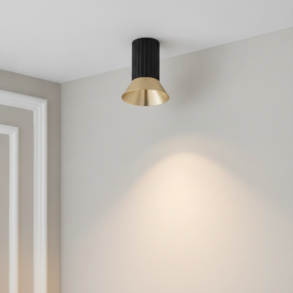 Spot de plafond Luvia noir avec or