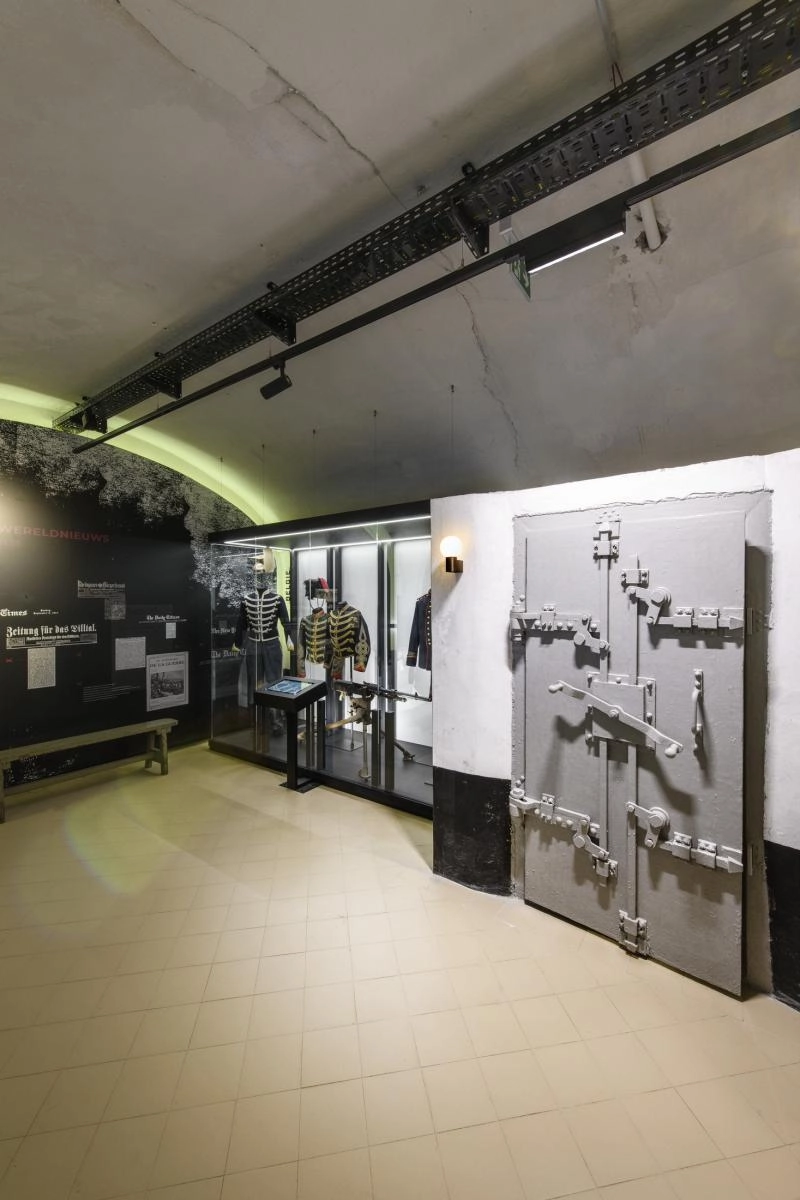 Railspot 3-phasé Numinos M noir 3000K - 36 deg SLV 4024163243292