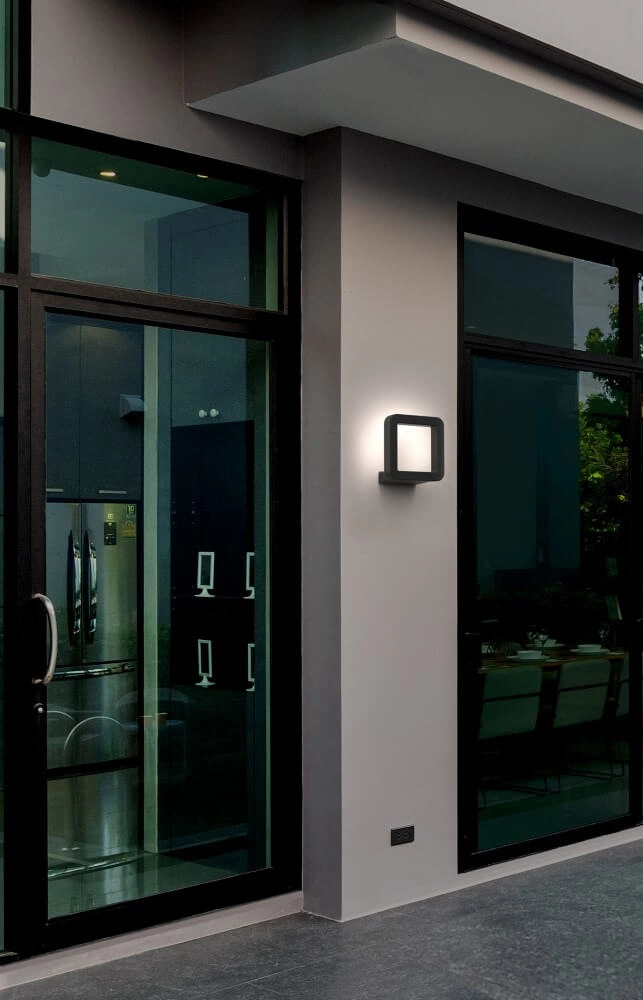 Applique élégante Thika avec éclairage LED Lyora 5903139912198