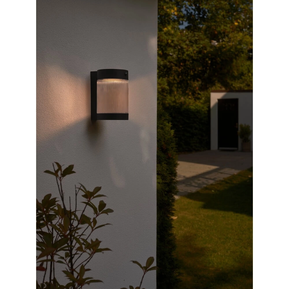 Applique murale Coupar Noir Solaire Nordlux 5704924023439