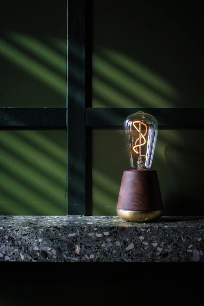Lampe de table rechargeable One Walnut Humble 7446023294287
