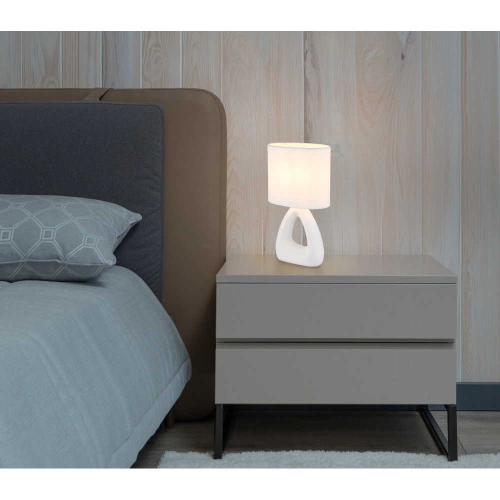 Lampe de table de conception Triangle Blanc Globo 9007371487509