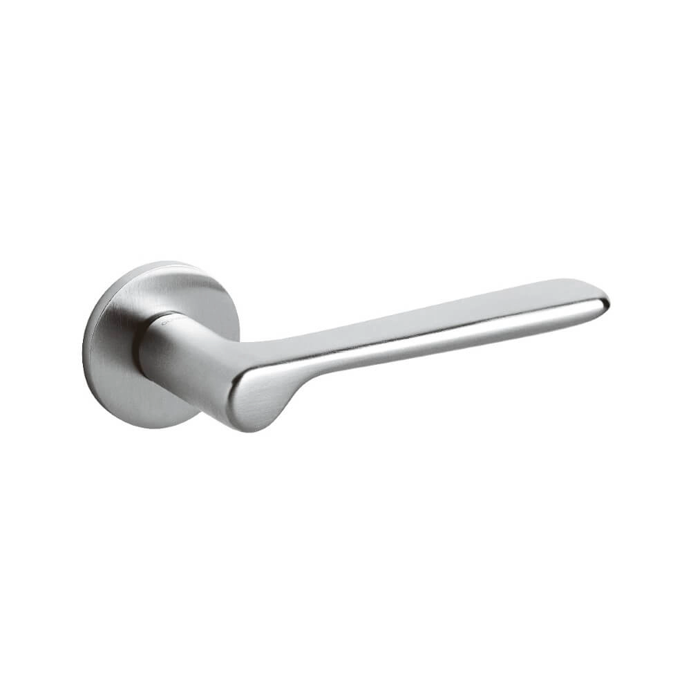 Poignée Plume sur rosace chrome mat