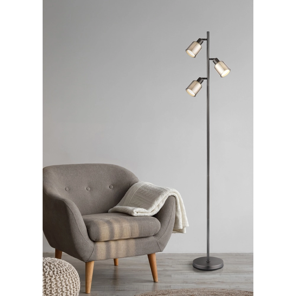 Lampadaire de conception Villegas Trois pistolets légers Globo 9007371569953
