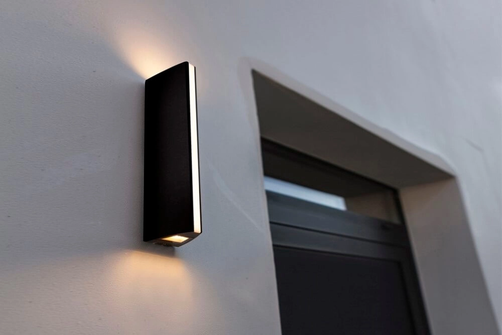 Applique moderne unique Leo noir Lutec 6939412011646