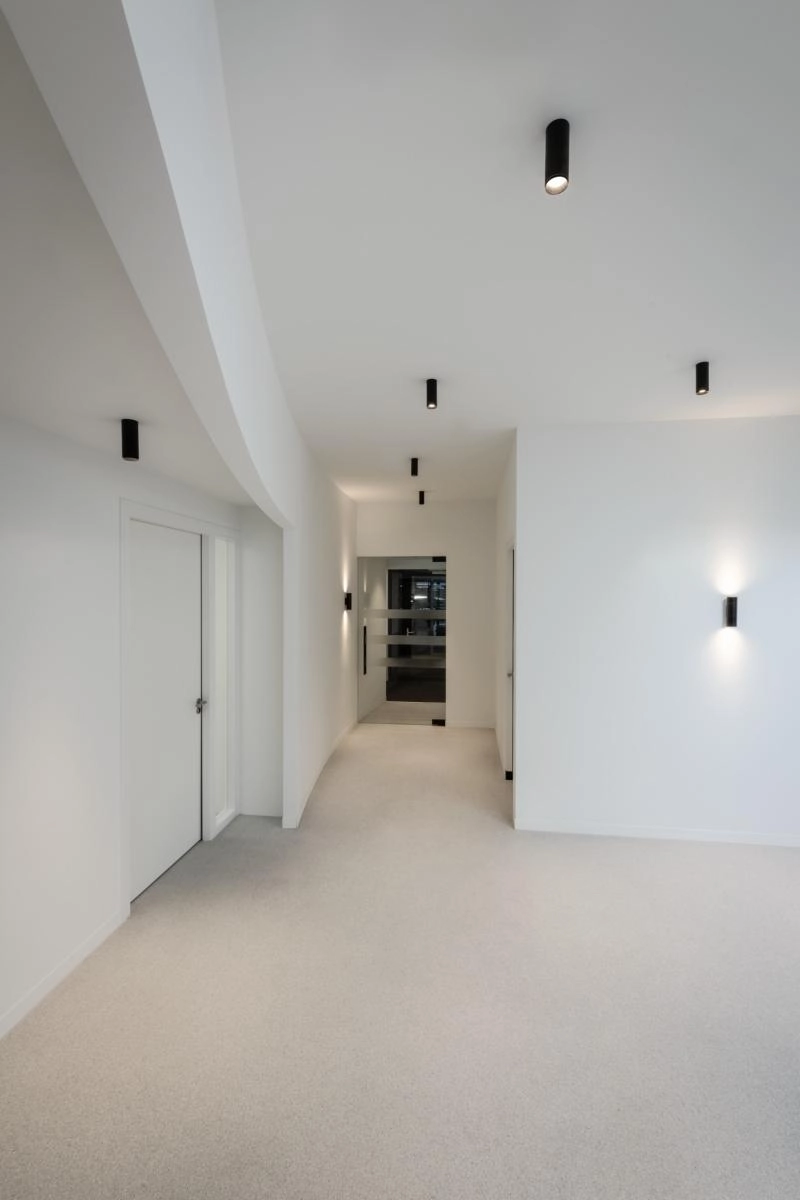 Spot en saillie Numinos L cylindre noir 3000K - 36 deg SLV 4024163244732