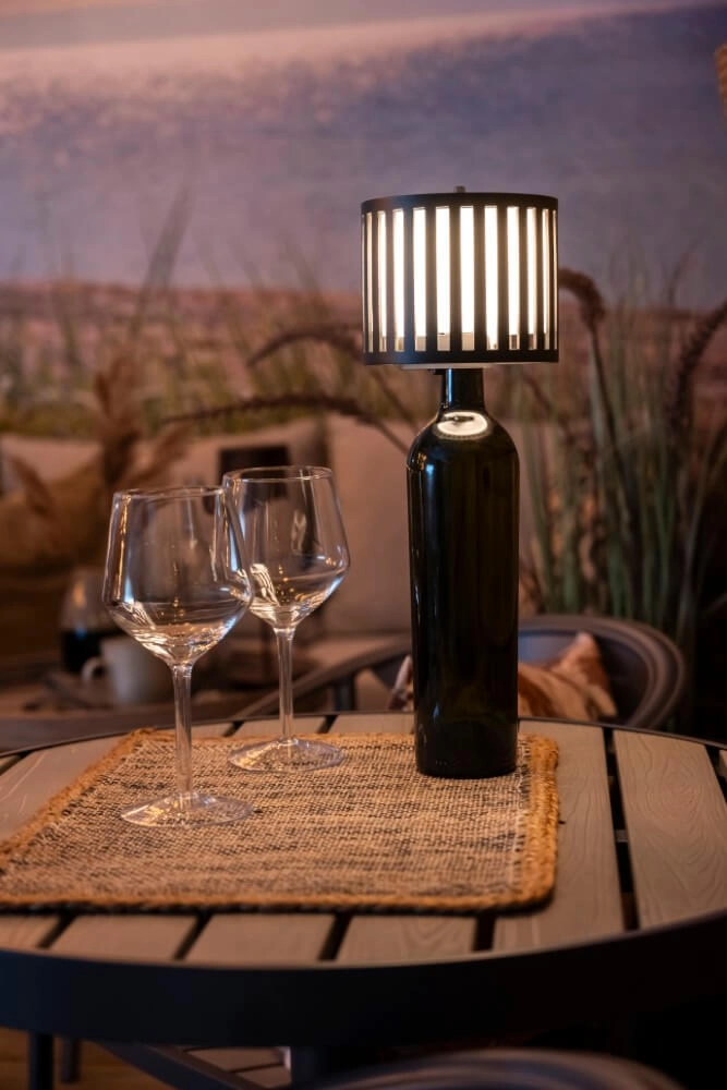 Lampe de table unique Bottle noir rechargeable KonstSmide 7318308377520