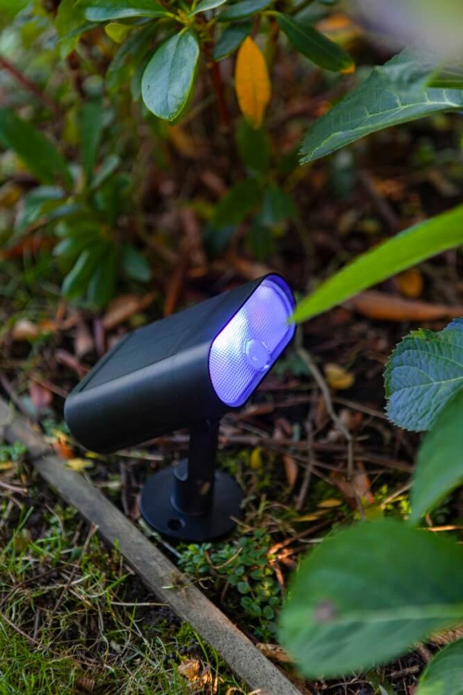 Lampe de jardin solaire Ginbo intelligent Lutec 6939412013640