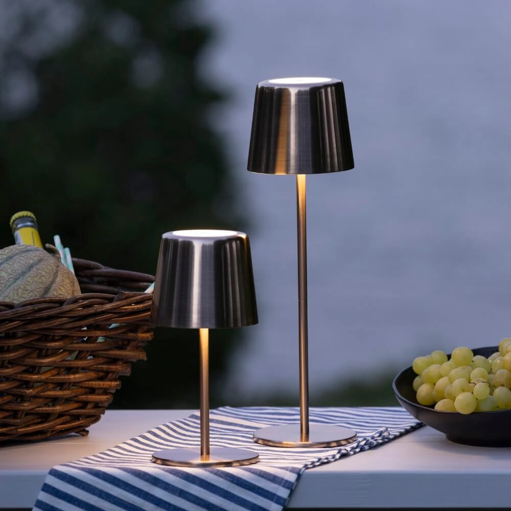 Lampe de table rechargeable Xaana noir Brilliant 4004353441448