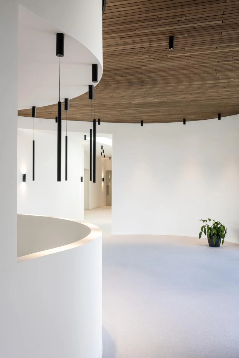 Spot en saillie Numinos L cylindre noir 3000K - 36 deg SLV 4024163244732