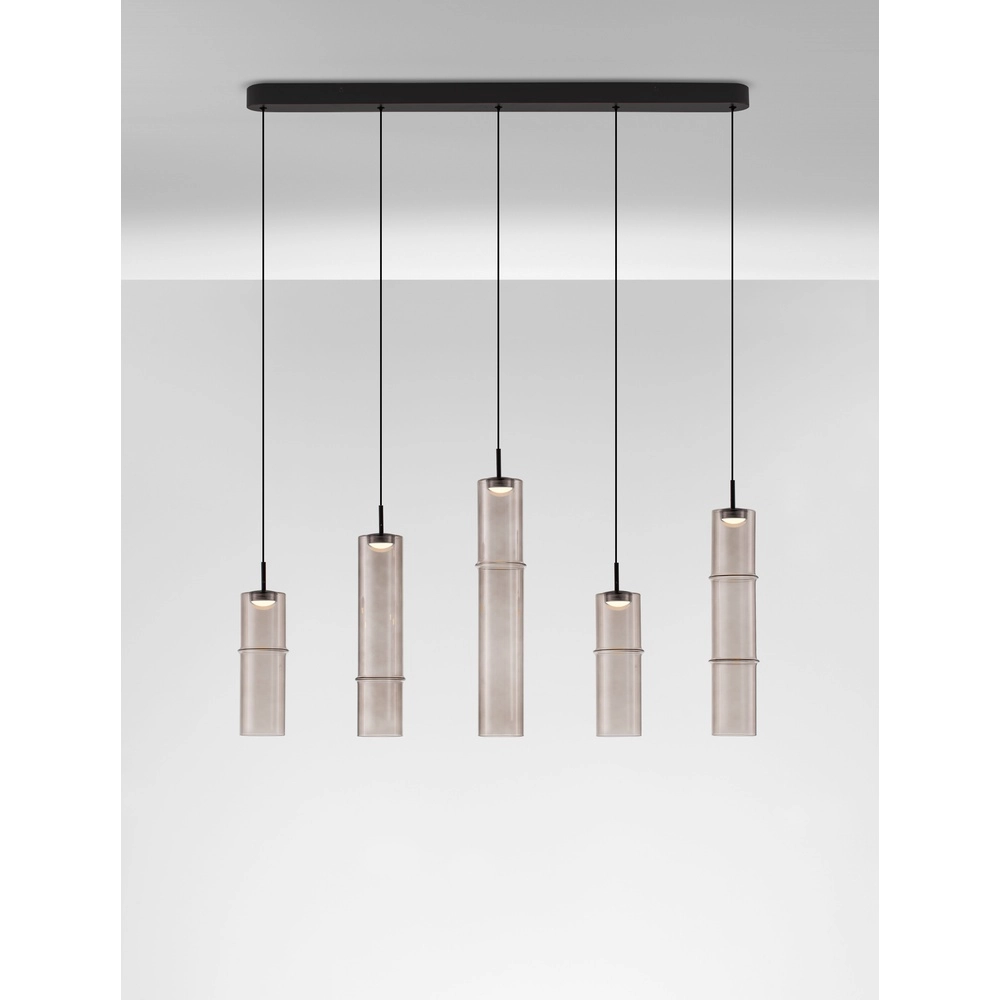 Suspension unique Sano Verre fumé droit à 5 lumières Suspension unique Sano Verre fumé droit à 5 lumières