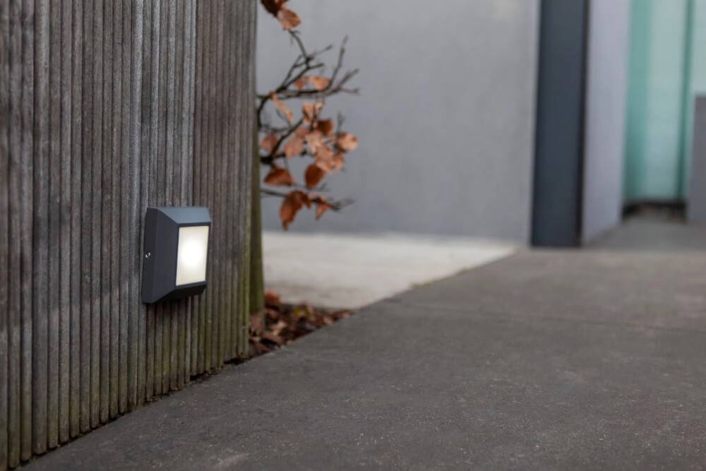 Applique Helena carré anthracite Lutec 6939412049793