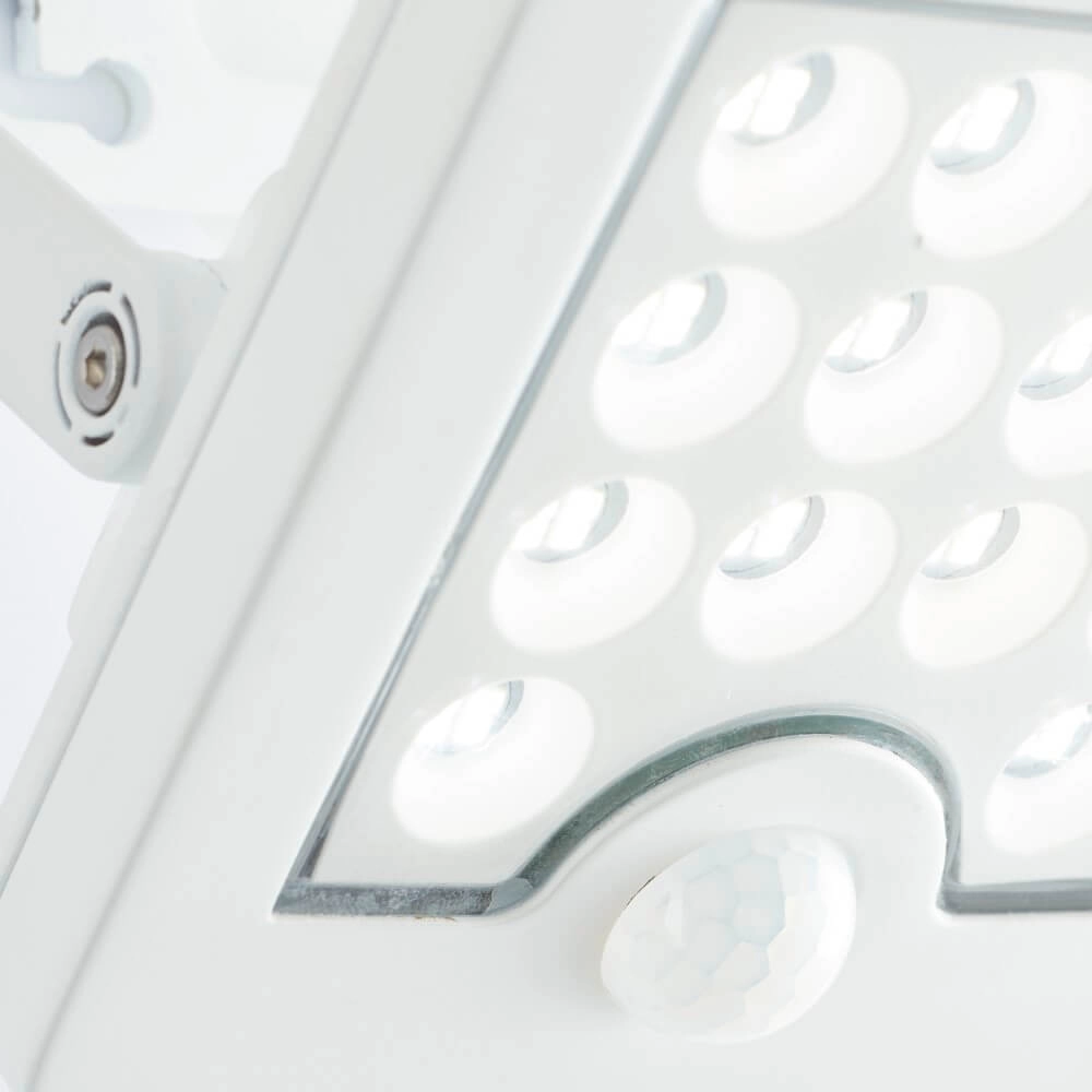 Applique blanche Luton solaire Brilliant 4004353437786