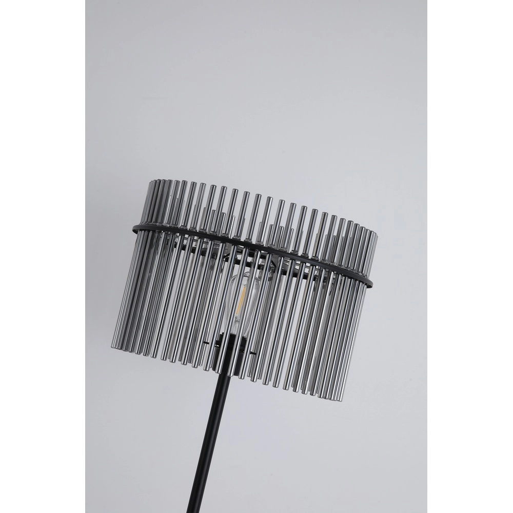 Lampadaire Swizzle noir Searchlight 5053423305554