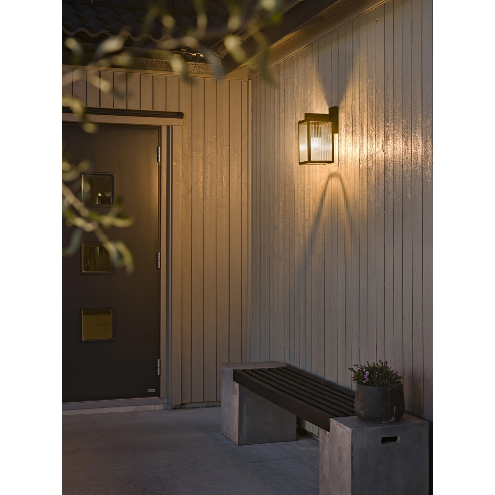 Lampe murale Carpi noir avec verre nervuré KonstSmide 7318300030485