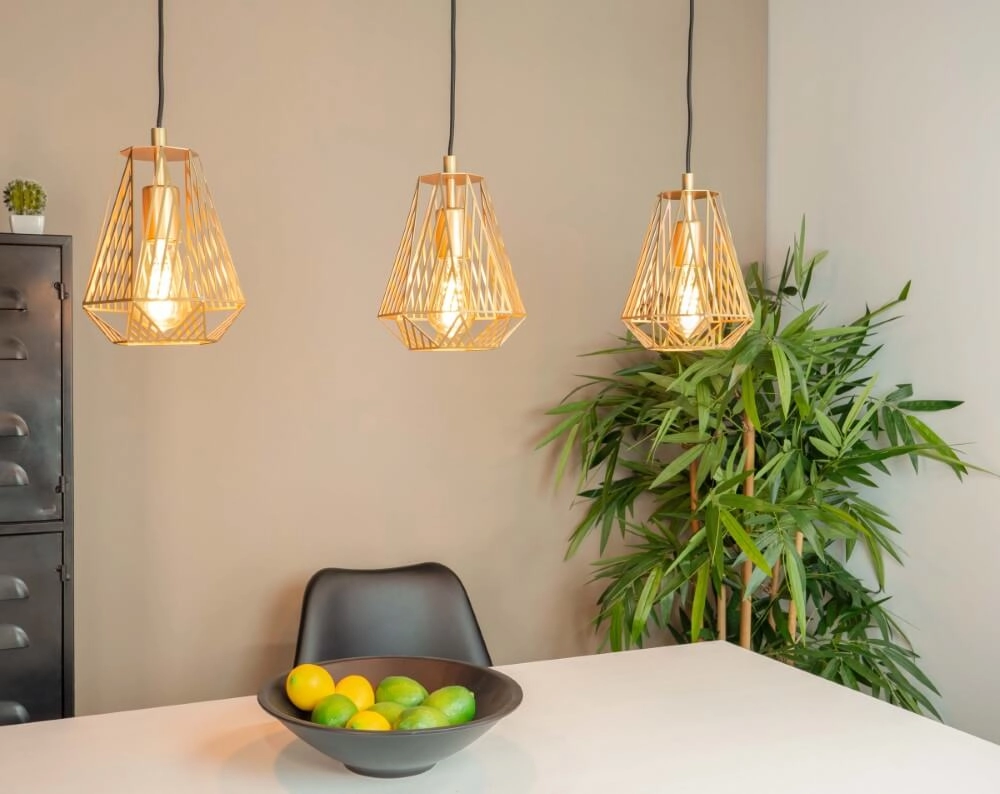 Lampe de table à manger dorée Stype Eglo 9002759436964