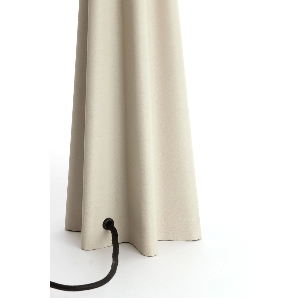 Lampe de table en sable Cukai avec un capuchon métallique Light & Living 8717807742881