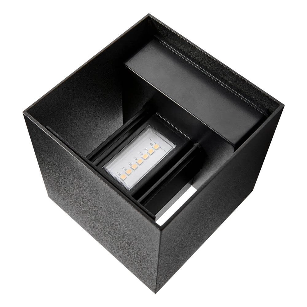 Spot carré en saillie Milda noir Nordlux 5704924017711