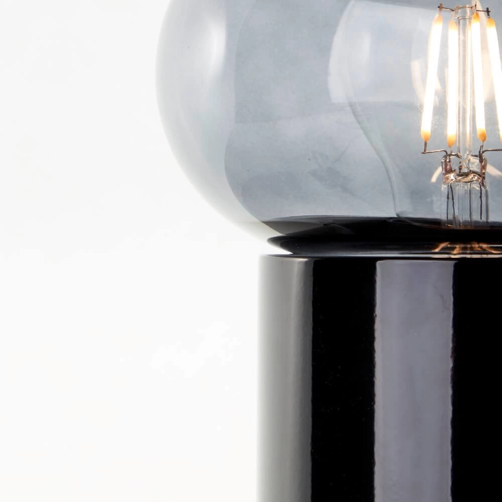 Lampe de table noire Knut avec verre fumé Brilliant 4004353430169