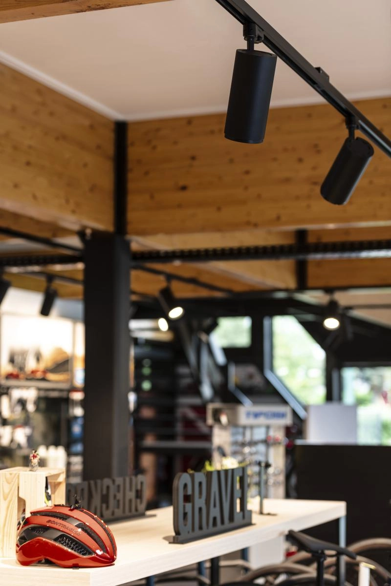 Railspot 3-phasé Numinos L noir 3000K - 24 deg SLV 4024163244244