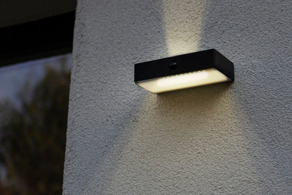 Applique noire Fadi solaire Lutec 6939412013657