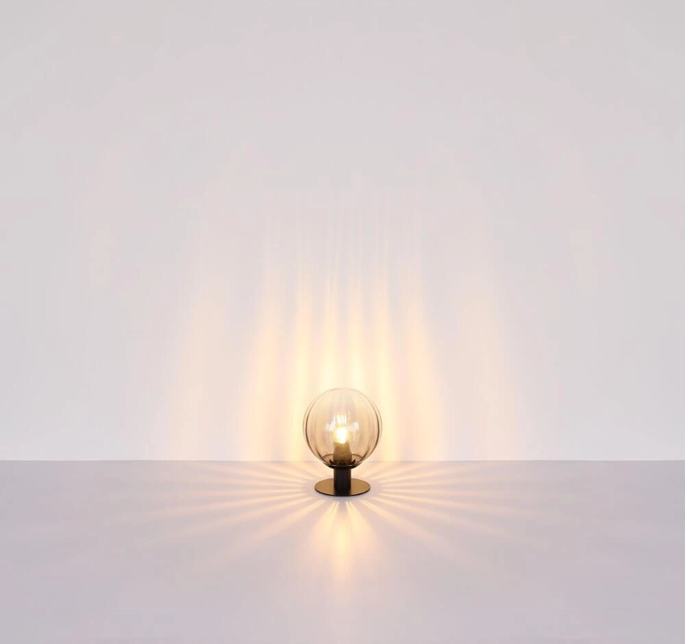 Lampe de table Dallerta noir avec verre fumé Globo 9007371458561