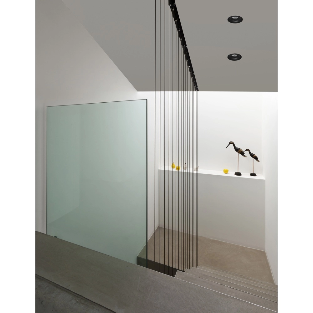 Spot encastré noir Blade Ø 8,5 cm Lyora 5212017418593