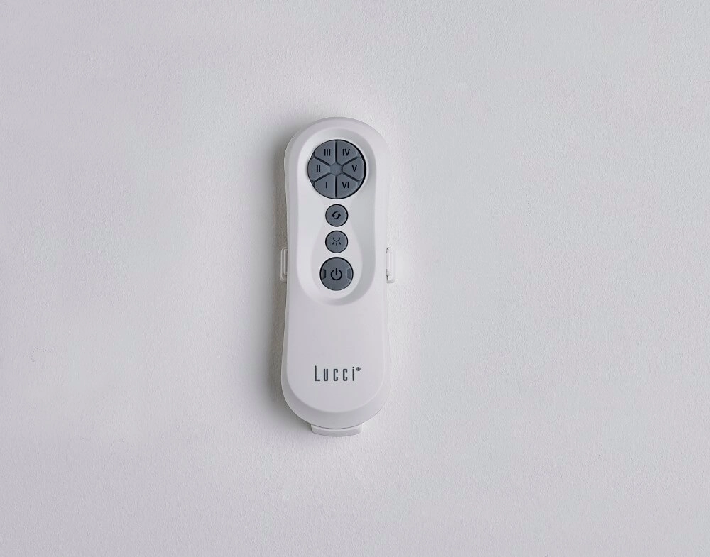 Ventilateur de plafond silencieux Airfusion Nordic Ø 143cm noir Beacon 9333509134251