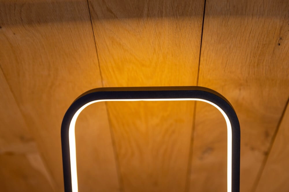 Lampadaire LED design Avenue ETH 8720195304791