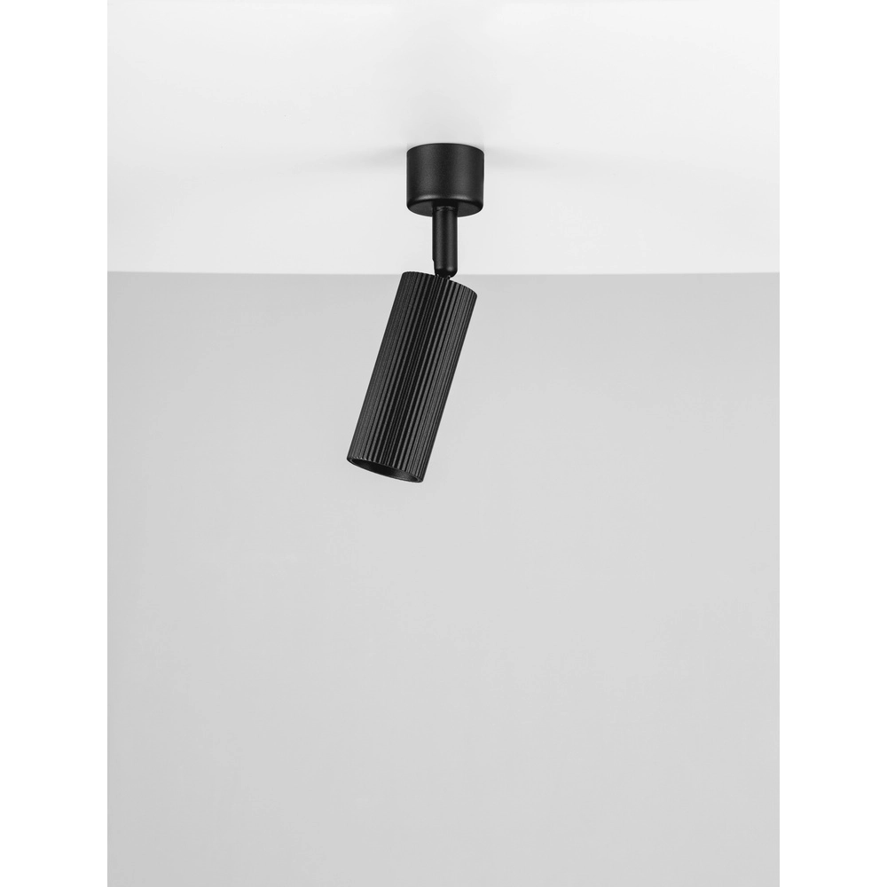 Spot de plafond Comet Orientable noir Lyora 5212017475770
