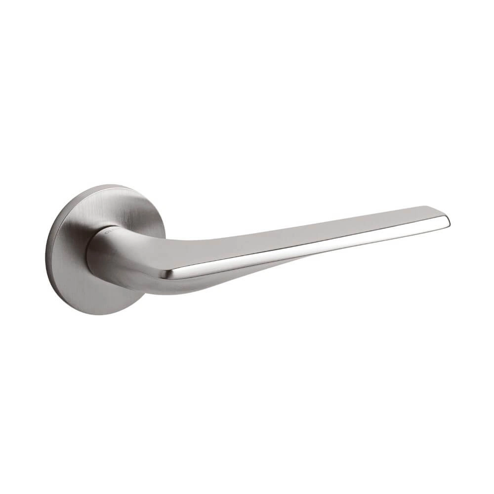 Poignée de porte design Twist acier inoxydable mat
