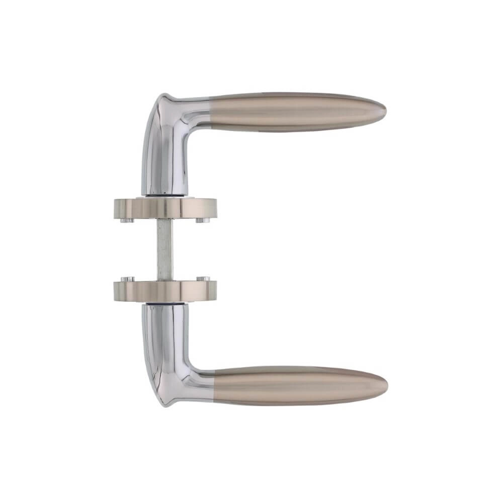 Poignée de porte rurale Elen chrome sur rosace Intersteel 8714186149140