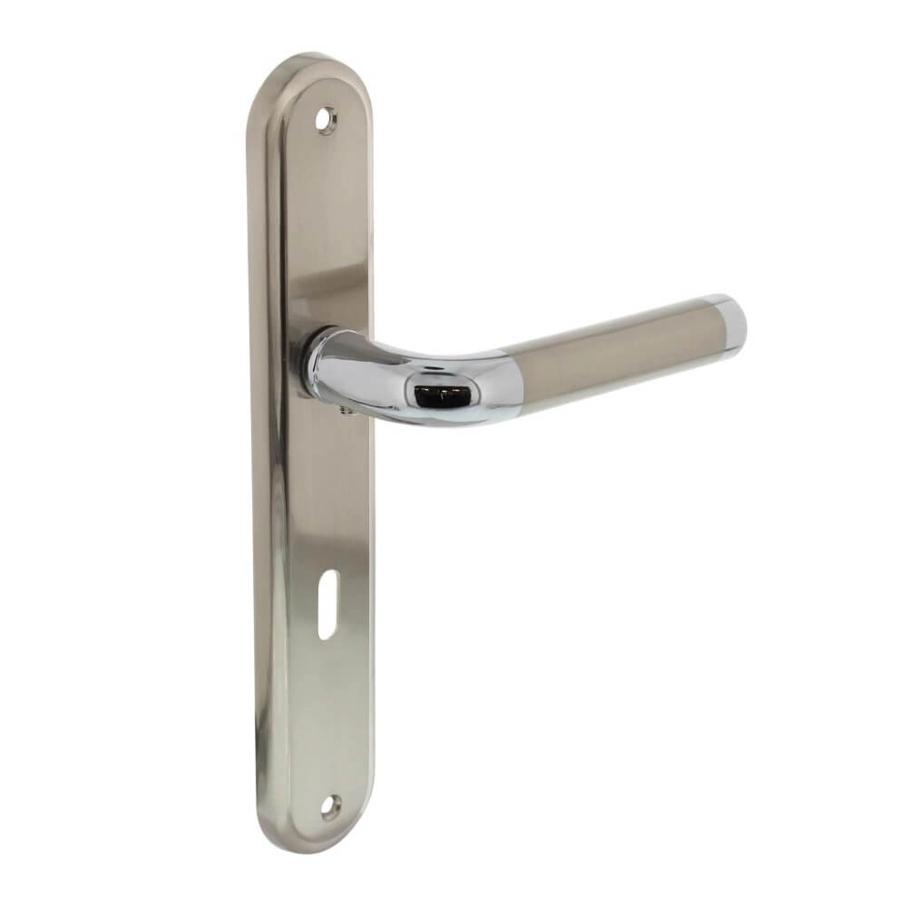 Poignée de porte classique Agatha Clé 72mm chromée