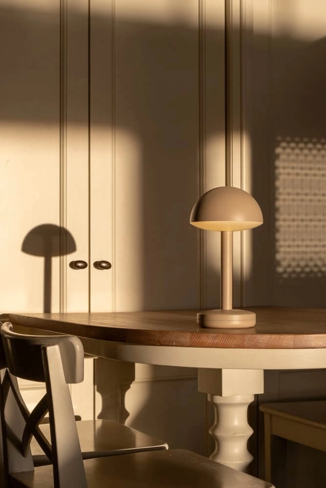 Lampe de table rechargeable Bug Beige Humble 7446023313322