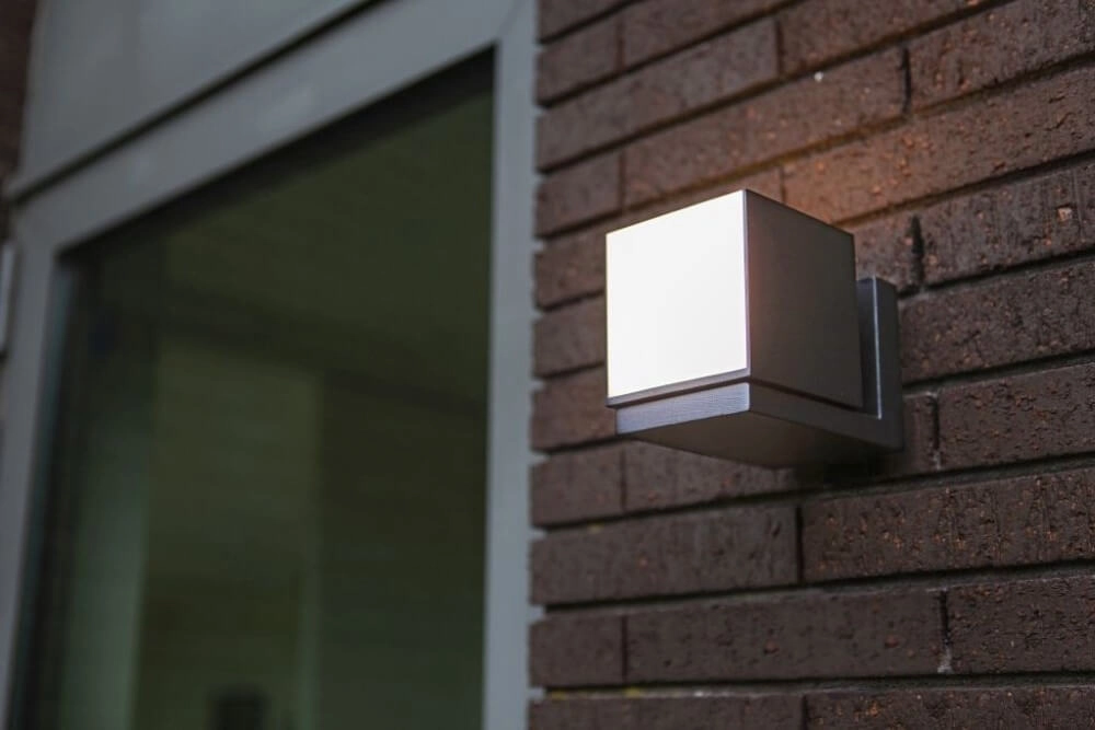 Applique carrée Cuba modèle anthracite Lutec 6939412012452