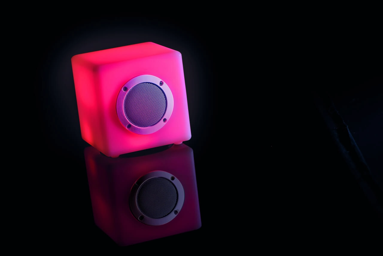 Lampe de table Cube 15 RGB avec haut-parleur GardenLights 5907800857511
